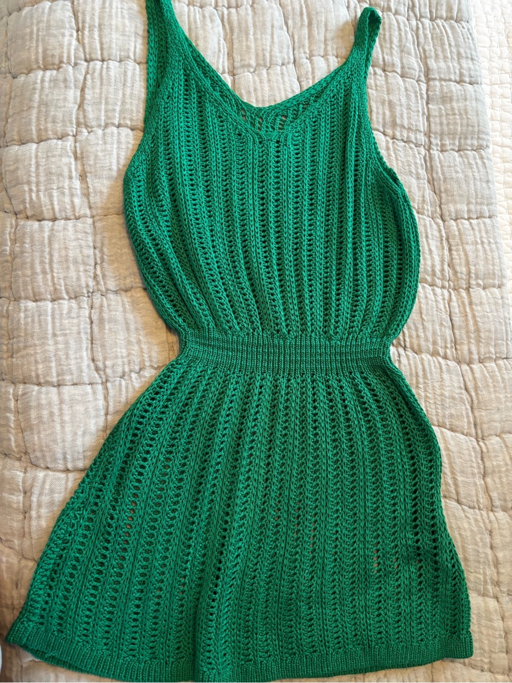 Women’s Cupshe green knit swim
Coverup